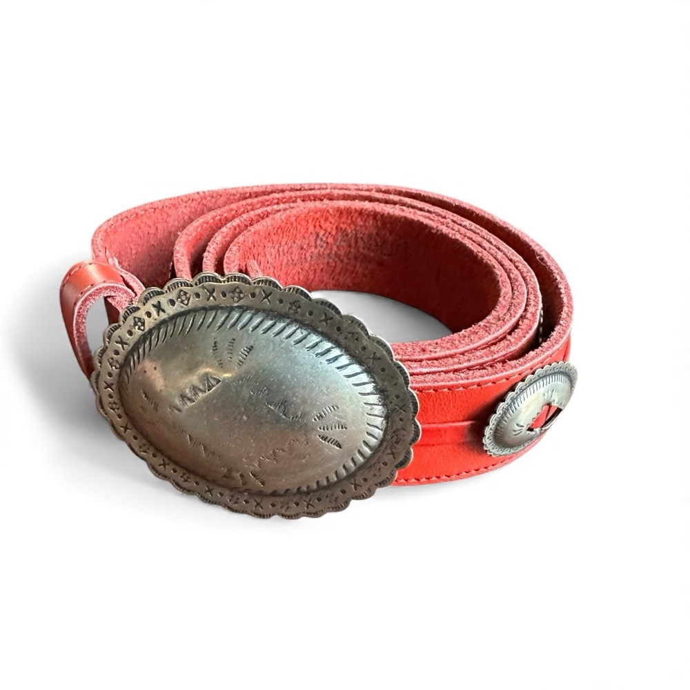 Streets Ahead Red Leather Silver Concho Belt Sz L - Picture 2 of 10